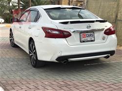 نيسان ألتيما